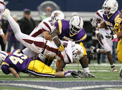 Thumbnail 2 in Munday vs. Tenaha (UIL 1A Division 2 Final) photogallery.