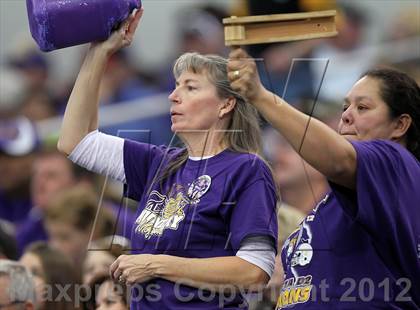 Thumbnail 2 in Munday vs. Tenaha (UIL 1A Division 2 Final) photogallery.