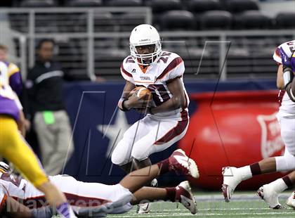 Thumbnail 2 in Munday vs. Tenaha (UIL 1A Division 2 Final) photogallery.