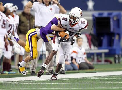 Thumbnail 2 in Munday vs. Tenaha (UIL 1A Division 2 Final) photogallery.