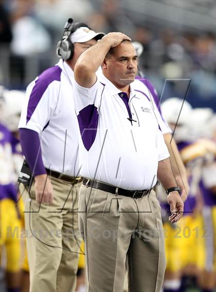 Thumbnail 1 in Munday vs. Tenaha (UIL 1A Division 2 Final) photogallery.