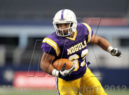 Thumbnail 3 in Munday vs. Tenaha (UIL 1A Division 2 Final) photogallery.