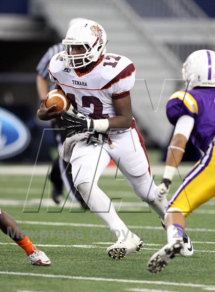 Thumbnail 2 in Munday vs. Tenaha (UIL 1A Division 2 Final) photogallery.