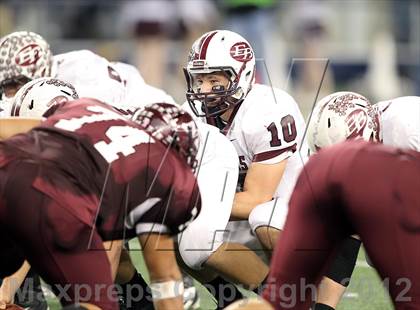 Thumbnail 2 in Munday vs. Tenaha (UIL 1A Division 2 Final) photogallery.