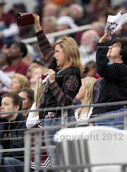 Thumbnail 3 in Munday vs. Tenaha (UIL 1A Division 2 Final) photogallery.