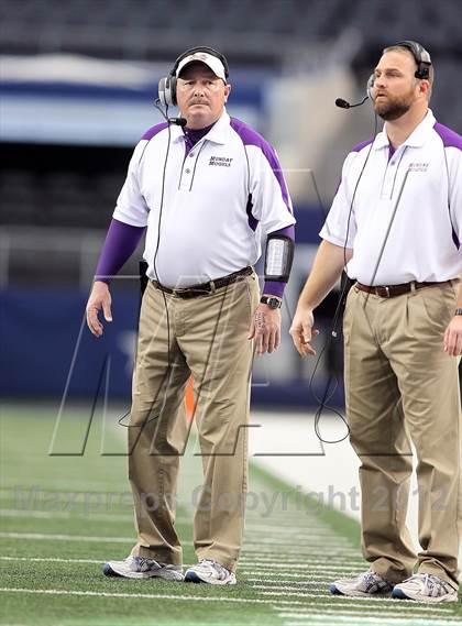 Thumbnail 1 in Munday vs. Tenaha (UIL 1A Division 2 Final) photogallery.