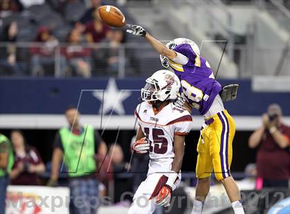 Thumbnail 3 in Munday vs. Tenaha (UIL 1A Division 2 Final) photogallery.