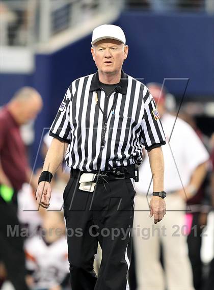 Thumbnail 2 in Munday vs. Tenaha (UIL 1A Division 2 Final) photogallery.