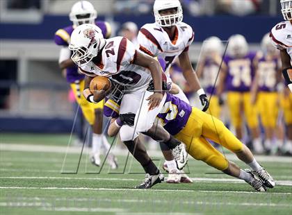 Thumbnail 1 in Munday vs. Tenaha (UIL 1A Division 2 Final) photogallery.