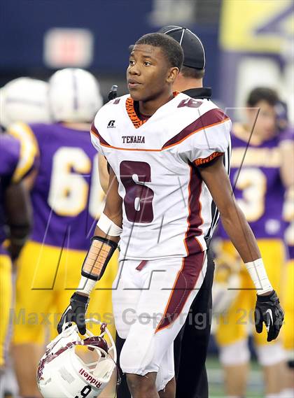 Thumbnail 1 in Munday vs. Tenaha (UIL 1A Division 2 Final) photogallery.