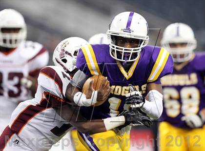 Thumbnail 3 in Munday vs. Tenaha (UIL 1A Division 2 Final) photogallery.
