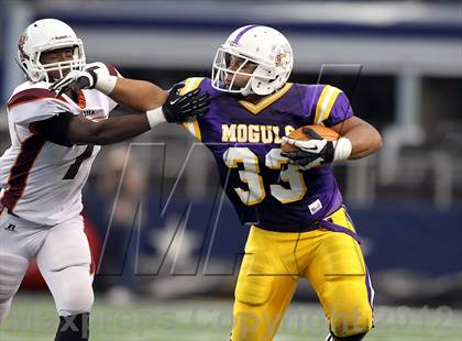 Thumbnail 1 in Munday vs. Tenaha (UIL 1A Division 2 Final) photogallery.