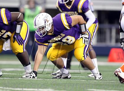 Thumbnail 3 in Munday vs. Tenaha (UIL 1A Division 2 Final) photogallery.
