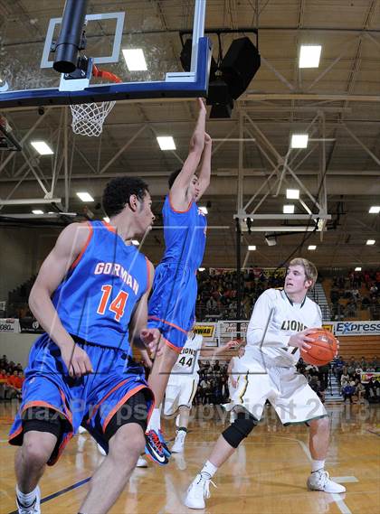 Thumbnail 2 in Bishop Gorman vs. West Linn (Les Schwab Invitational) photogallery.