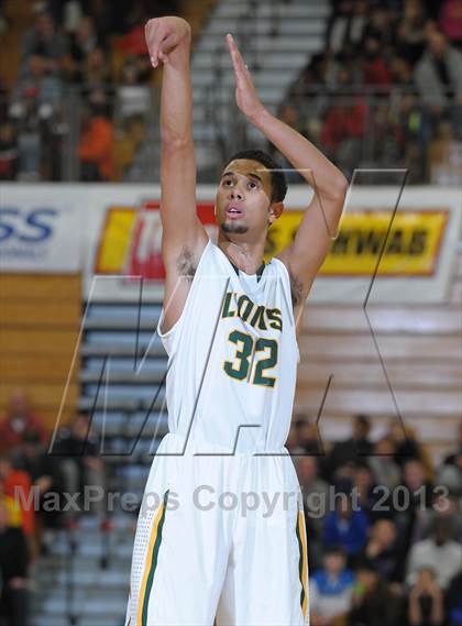 Thumbnail 2 in Bishop Gorman vs. West Linn (Les Schwab Invitational) photogallery.