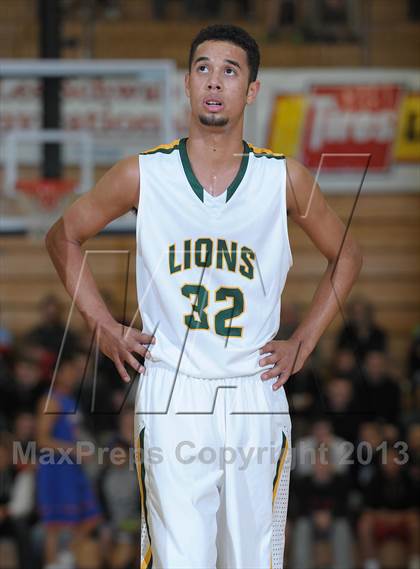 Thumbnail 1 in Bishop Gorman vs. West Linn (Les Schwab Invitational) photogallery.