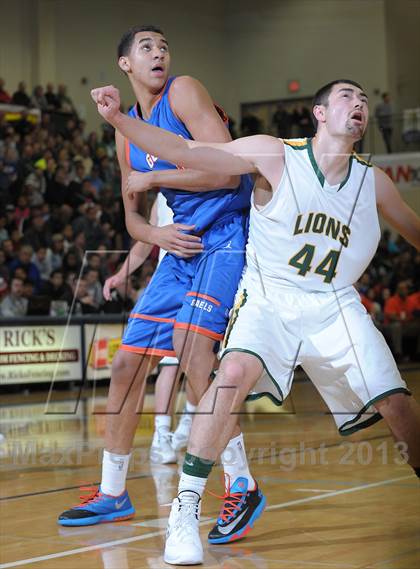 Thumbnail 2 in Bishop Gorman vs. West Linn (Les Schwab Invitational) photogallery.