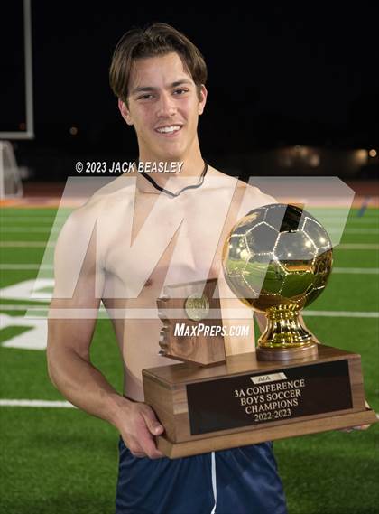 Thumbnail 2 in Phoenix Country Day vs. Northwest Christian (AIA 3A Final Awards) photogallery.