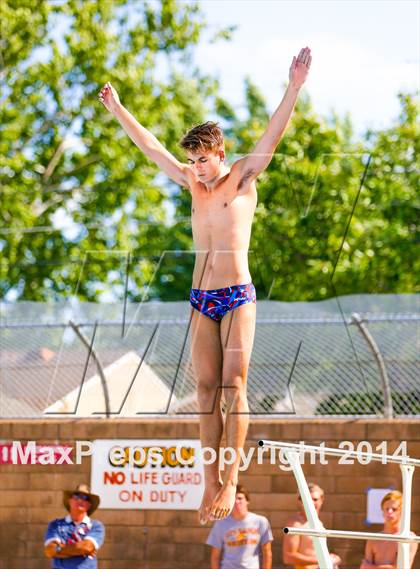 Thumbnail 3 in CIF SJS Boys Diving Championships photogallery.