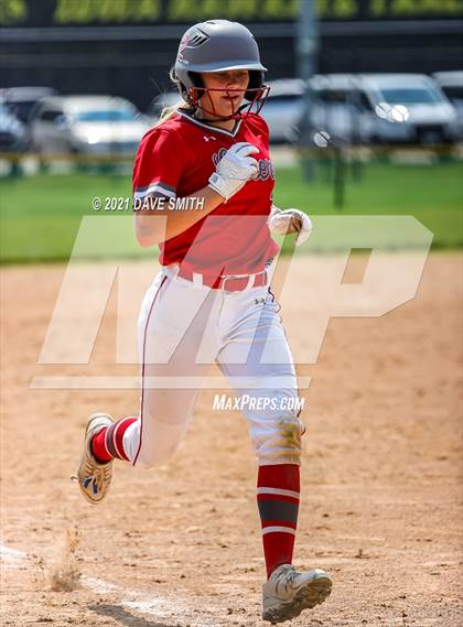 Thumbnail 3 in West Liberty vs North Scott (Rick Doran Classic) photogallery.