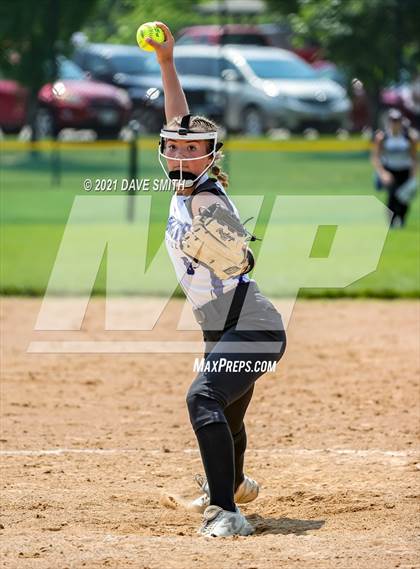Thumbnail 3 in West Liberty vs North Scott (Rick Doran Classic) photogallery.