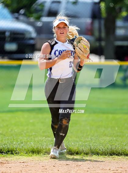 Thumbnail 2 in West Liberty vs North Scott (Rick Doran Classic) photogallery.