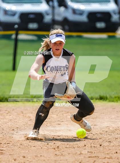 Thumbnail 2 in West Liberty vs North Scott (Rick Doran Classic) photogallery.