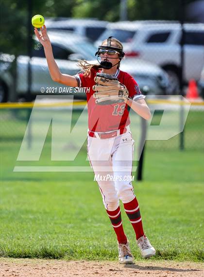 Thumbnail 3 in West Liberty vs North Scott (Rick Doran Classic) photogallery.