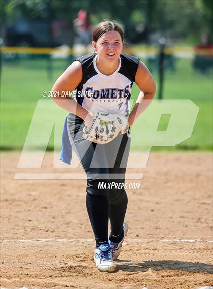 Thumbnail 2 in West Liberty vs North Scott (Rick Doran Classic) photogallery.