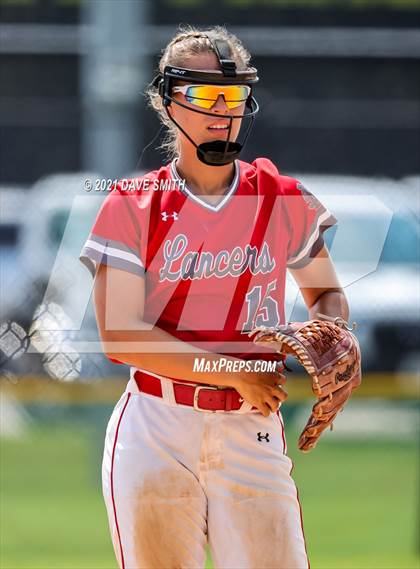 Thumbnail 3 in West Liberty vs North Scott (Rick Doran Classic) photogallery.