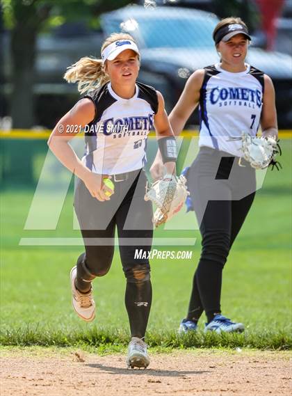 Thumbnail 3 in West Liberty vs North Scott (Rick Doran Classic) photogallery.