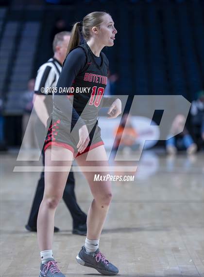 Thumbnail 2 in Lord Botetourt vs. James Monroe (VHSL Class 3 State-Final) photogallery.