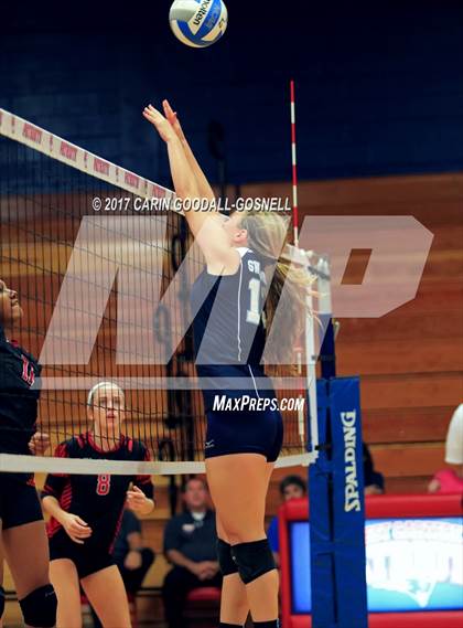 Thumbnail 3 in Jacksonville vs. Swansboro photogallery.