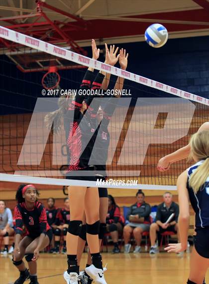 Thumbnail 3 in Jacksonville vs. Swansboro photogallery.