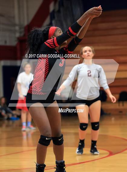 Thumbnail 3 in Jacksonville vs. Swansboro photogallery.