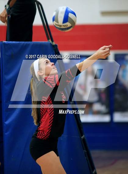 Thumbnail 3 in Jacksonville vs. Swansboro photogallery.