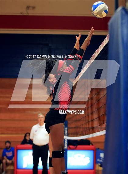 Thumbnail 3 in Jacksonville vs. Swansboro photogallery.