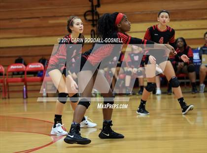 Thumbnail 3 in Jacksonville vs. Swansboro photogallery.