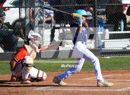 Thumbnail 1 in Walnut vs South Pasadena photogallery.
