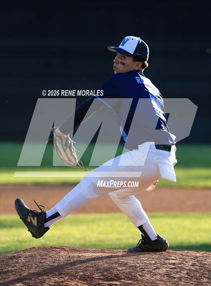 Thumbnail 2 in Walnut vs South Pasadena photogallery.