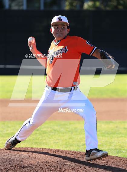 Thumbnail 2 in Walnut vs South Pasadena photogallery.