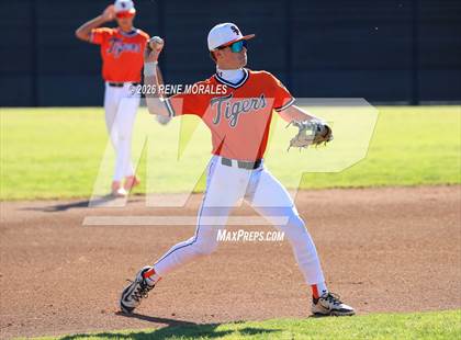 Thumbnail 1 in Walnut vs South Pasadena photogallery.
