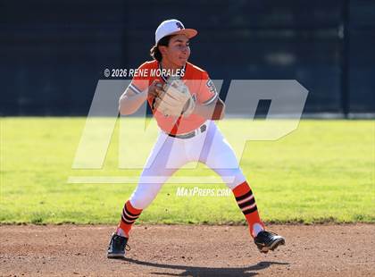 Thumbnail 1 in Walnut vs South Pasadena photogallery.