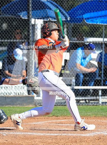 Thumbnail 1 in Walnut vs South Pasadena photogallery.