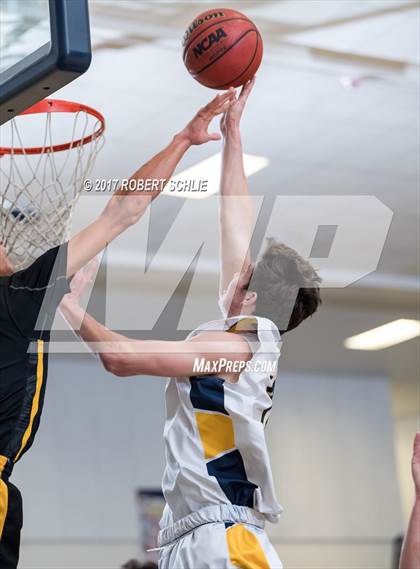 Thumbnail 2 in Del Oro @ Oak Ridge photogallery.