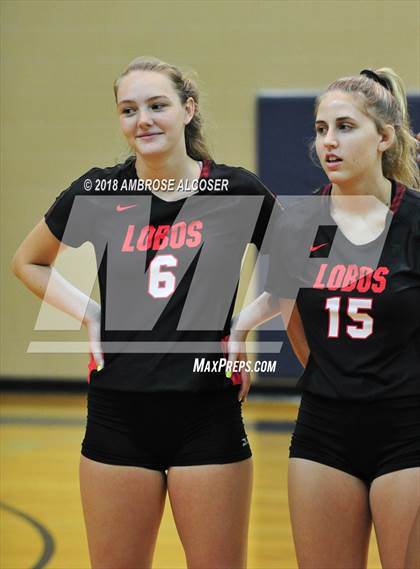 Thumbnail 3 in Langham Creek vs. Mayde Creek (CFISD/Katy Classic) photogallery.