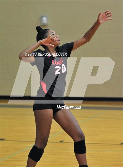 Thumbnail 1 in Langham Creek vs. Mayde Creek (CFISD/Katy Classic) photogallery.
