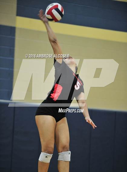 Thumbnail 1 in Langham Creek vs. Mayde Creek (CFISD/Katy Classic) photogallery.