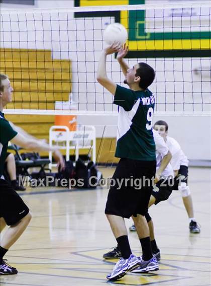 Thumbnail 3 in Oak Park @ Moorpark photogallery.