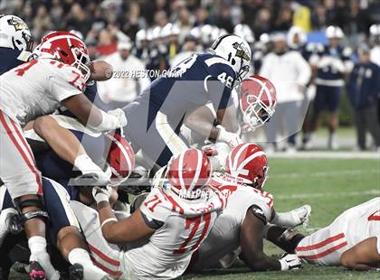 Thumbnail 3 in Mater Dei vs. St. John Bosco photogallery.